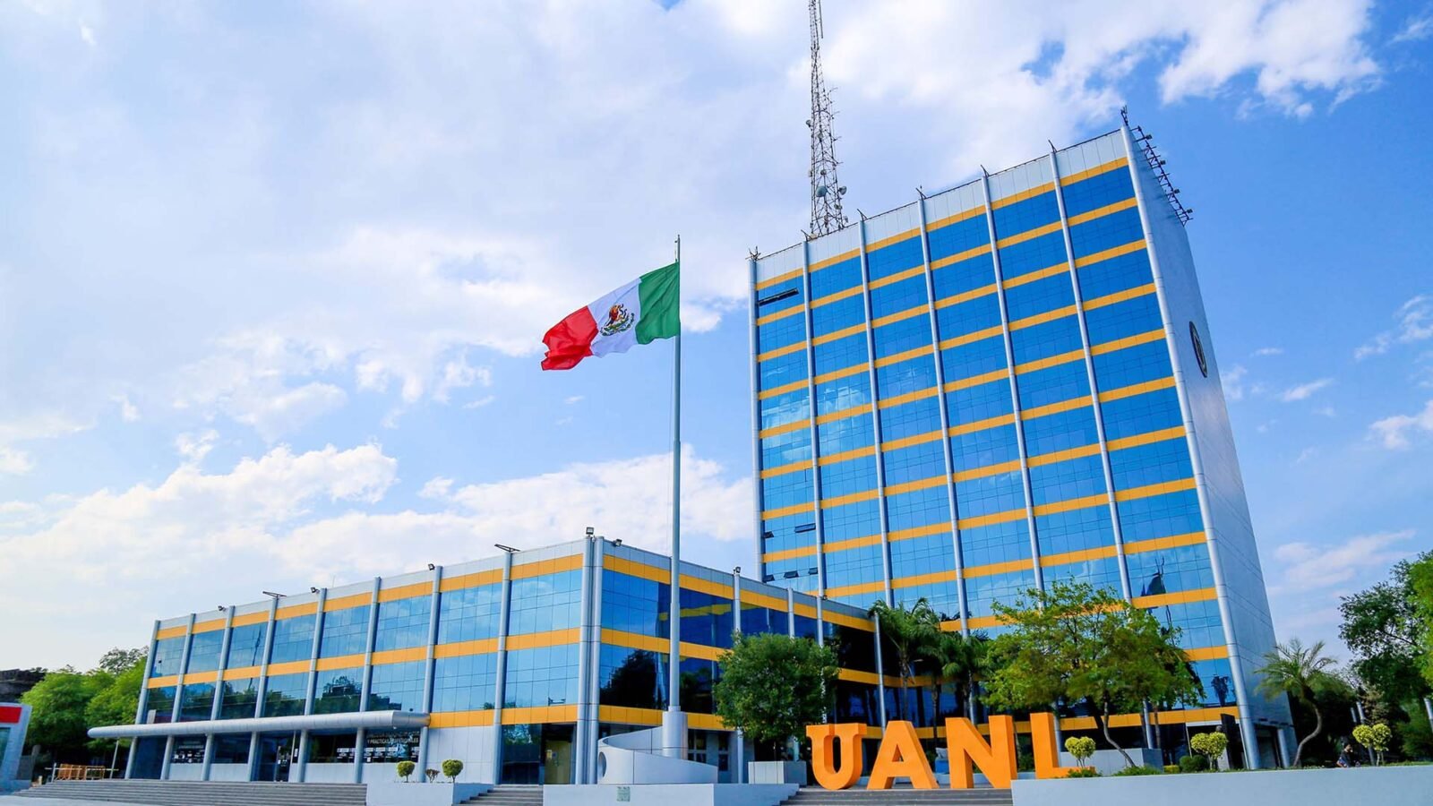 Actividades de Formación Integral para Estudiantes de Licenciatura en UANL